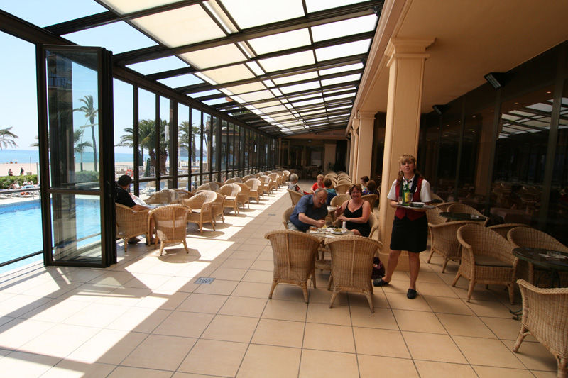 Palace 4*