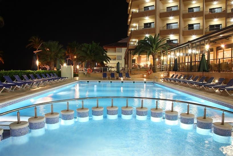 & Palace Hotel 4*